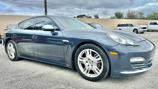 2011 Porsche Panamera 4
