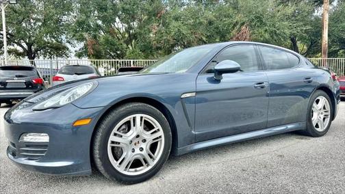 2011 Porsche Panamera 4
