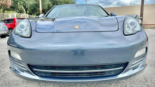 2011 Porsche Panamera 4