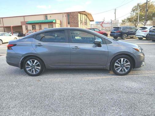 2024 Nissan Versa 1.6 SV