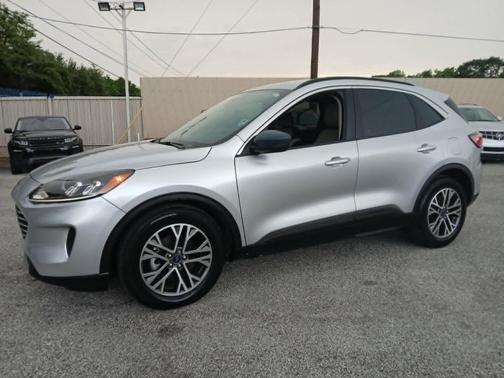 SILVER 2020 Ford Escape SEL