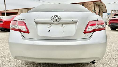 2010 Toyota Camry LE