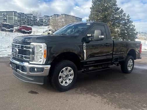 2023 Ford F-350 XLT