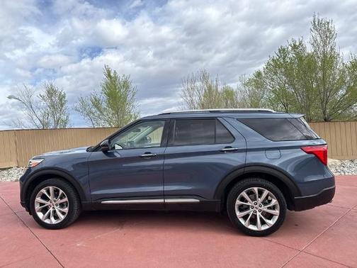 INFINITE BLUE MET TINTED CC 2021 Ford Explorer PLATINUM