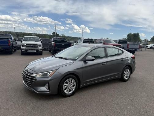 2019 Hyundai ELANTRA SE