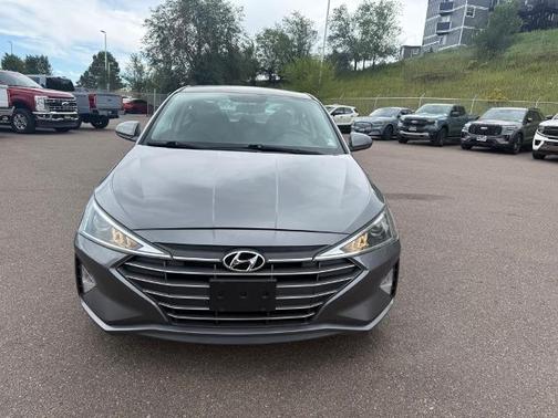 2019 Hyundai ELANTRA SE