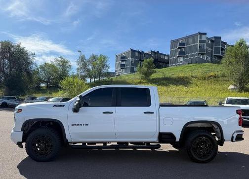 2024 Chevrolet Silverado 2500 LT