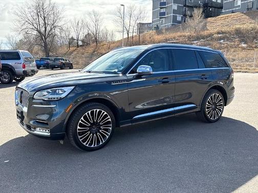 2022 Lincoln Aviator BLACK LABEL