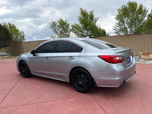 Ice Silver Metallic 2017 Subaru Legacy 3.6R LIMITED