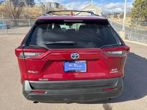 2024 Toyota RAV4 XLE