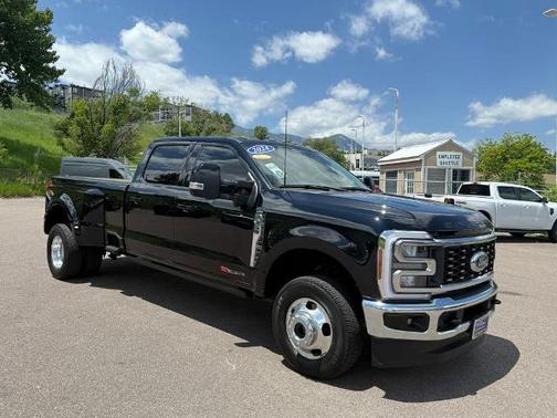 2024 Ford F-350 LARIAT SUPER DUTY