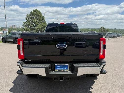 2024 Ford F-350 LARIAT SUPER DUTY