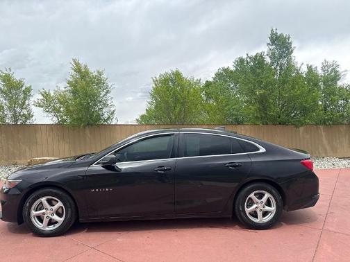 Mosaic Black Metallic 2017 Chevrolet Malibu LS W/1LS