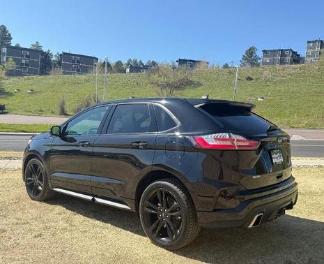 2021 Ford Edge ST