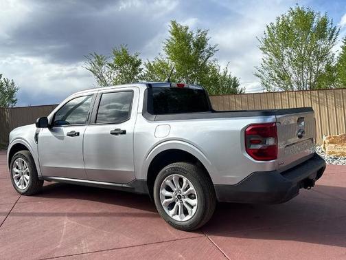 ICONIC SILVER METALLIC 2023 Ford Maverick XLT