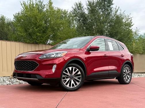 2020 Ford Escape TITANIUM