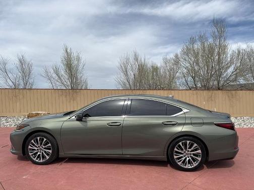 Green 2020 Lexus ES 350 BASE