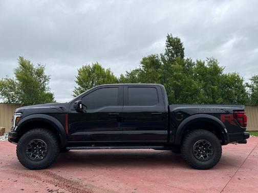 AGATE BLACK METALLIC 2025 Ford F-150 RAPTOR
