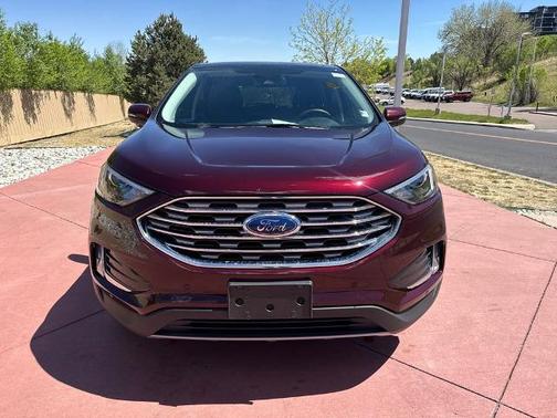 BURGUNDY VELVET MET TINT CC 2022 Ford Edge TITANIUM