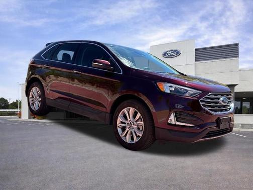 BURGUNDY VELVET MET TINT CC 2022 Ford Edge TITANIUM