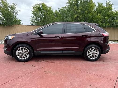 BURGUNDY VELVET MET TINT CC 2023 Ford Edge SEL