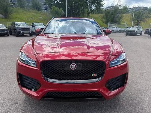 2019 Jaguar F-PACE S