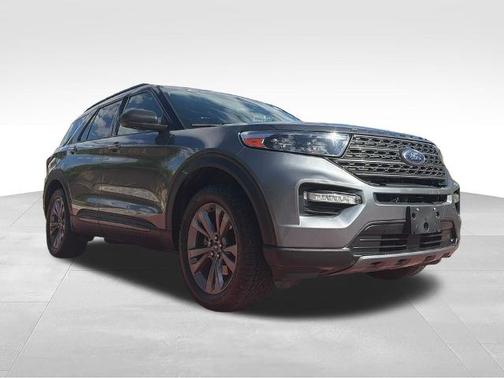 CARBONIZED GRAY METALLIC 2021 Ford Explorer XLT