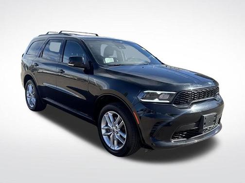 DB Black Crystal Clearcoat 2024 Dodge Durango GT