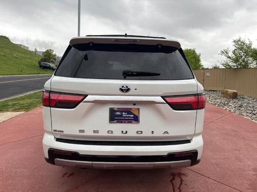 2024 Toyota Sequoia CAPSTONE