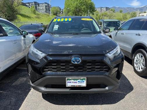 2023 Toyota RAV4 LE