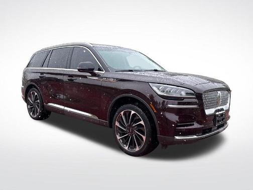 DIAMOND RED MET TINTED CC 2024 Lincoln Aviator RESERVE