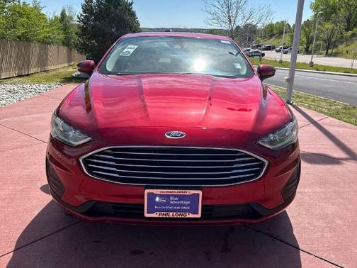 RUBY RED TINTED CLEARCOAT 2019 Ford Fusion SE