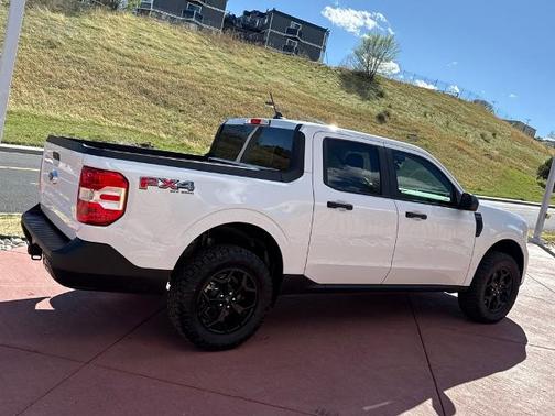 OXFORD WHITE 2024 Ford Maverick XLT