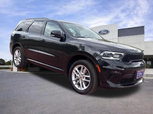 DB Black Crystal Clearcoat 2023 Dodge Durango GT