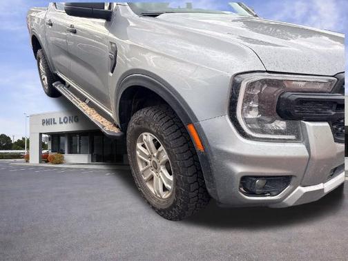 ICONIC SILVER METALLIC 2024 Ford Ranger XL