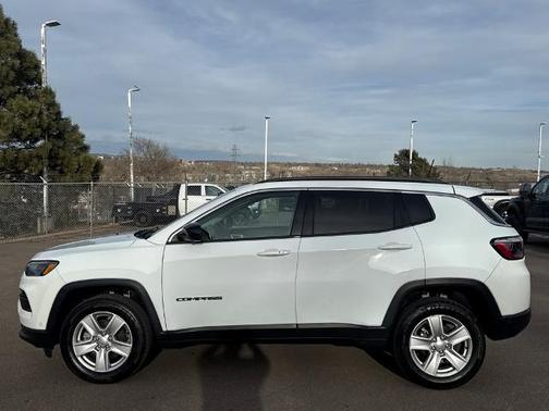 2022 Jeep Compass LATITUDE