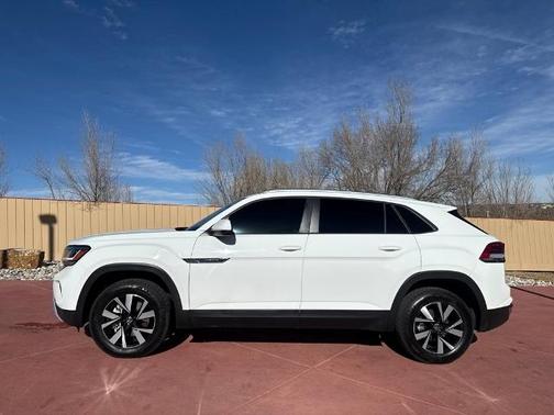 2023 Volkswagen Atlas Cross Sport 2.0T SE