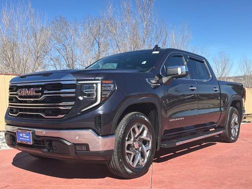 2022 GMC Sierra 1500 SLT