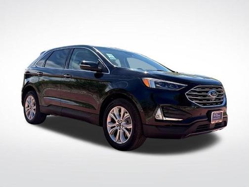 AGATE BLACK METALLIC 2022 Ford Edge TITANIUM