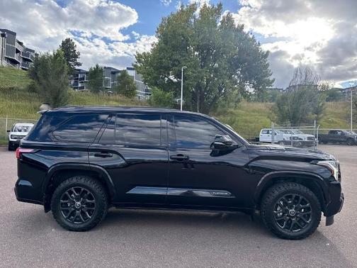 2024 Toyota Sequoia PLATINUM