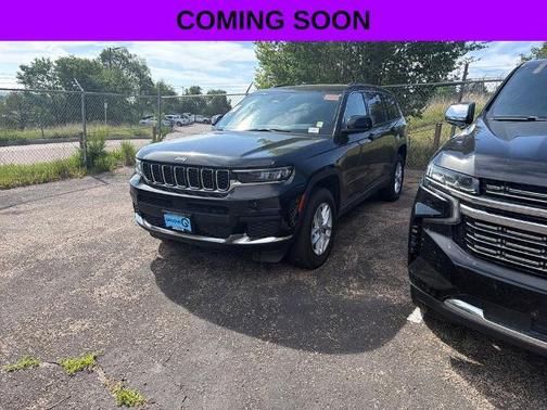 Diamond Black 2023 Jeep Grand Cherokee LAREDO