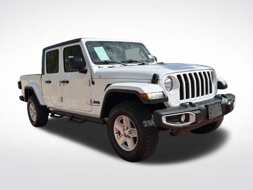 Bright White Clearcoat 2023 Jeep Gladiator SPORT