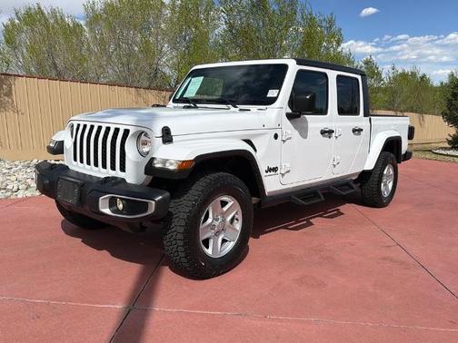 Bright White Clearcoat 2023 Jeep Gladiator SPORT