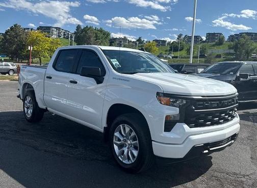 2024 Chevrolet Silverado 1500 CUSTOM