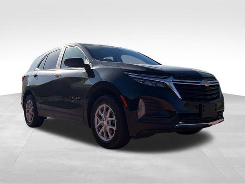 Mosaic Black Metallic 2024 Chevrolet Equinox LT