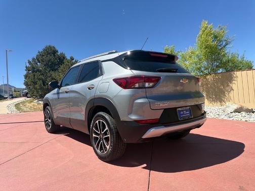 Sterling Gray Metallic 2025 Chevrolet Trailblazer LT