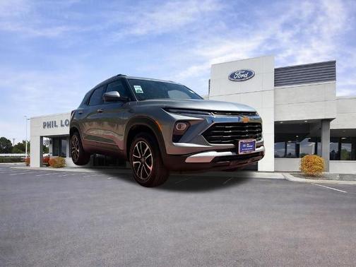 Sterling Gray Metallic 2025 Chevrolet Trailblazer LT