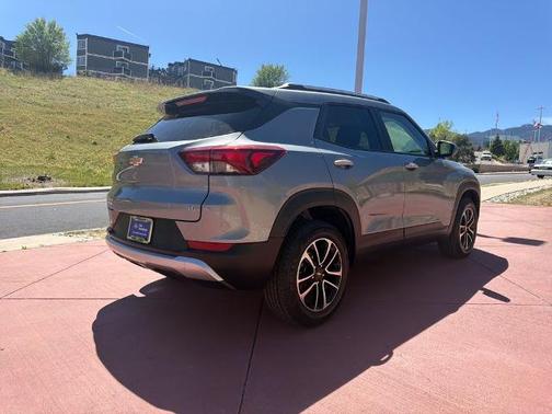 Sterling Gray Metallic 2025 Chevrolet Trailblazer LT