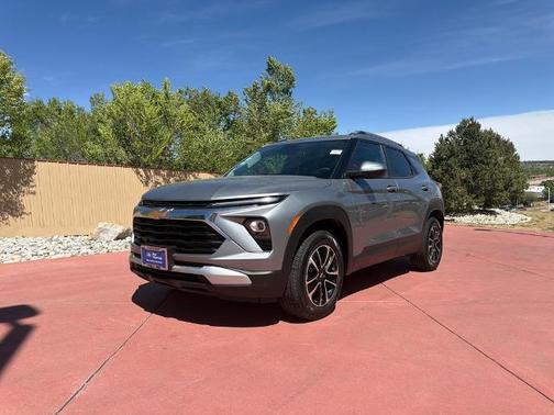Sterling Gray Metallic 2025 Chevrolet Trailblazer LT