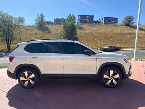 2024 Volkswagen Taos 1.5T S